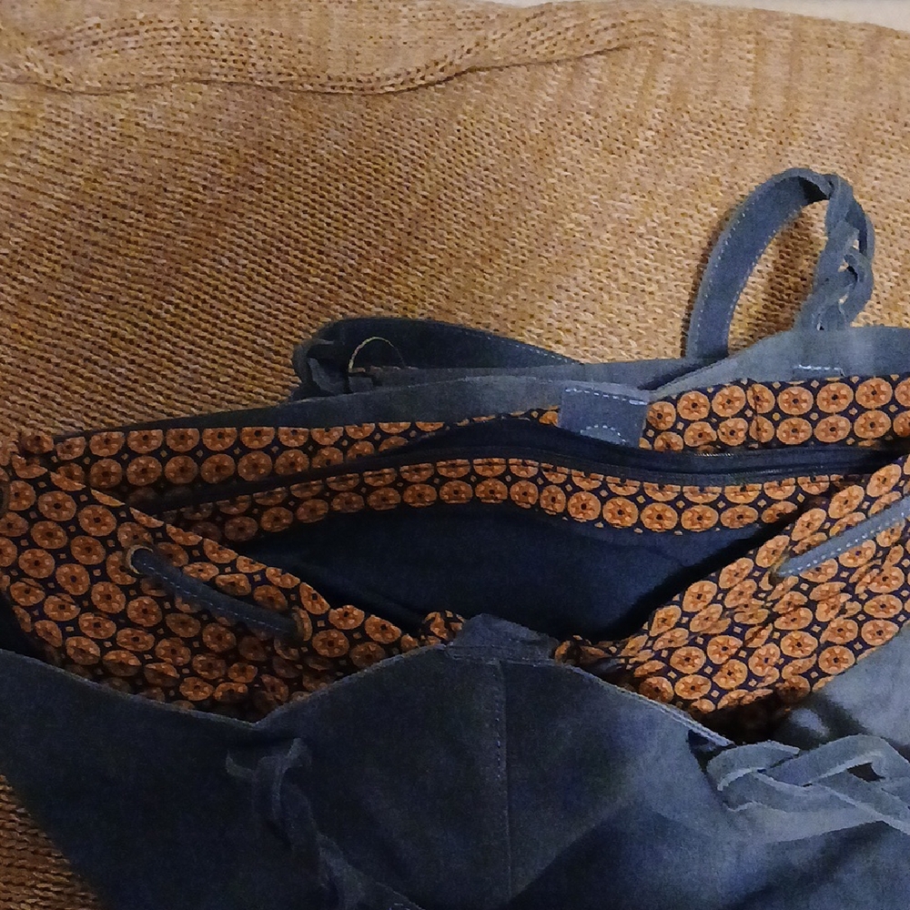 Suede Shoulder Tote Bag in Navy - Picture 3 of 5